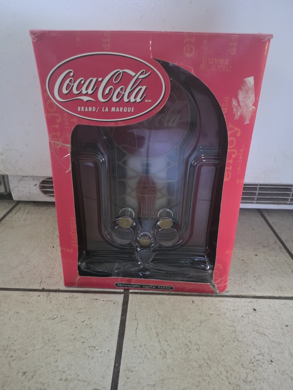 COCA COLA  AM / FM RADIO AND NIGHTLIGHT - VINTAGE STAINED GLASS STYLE LOOK  NIB